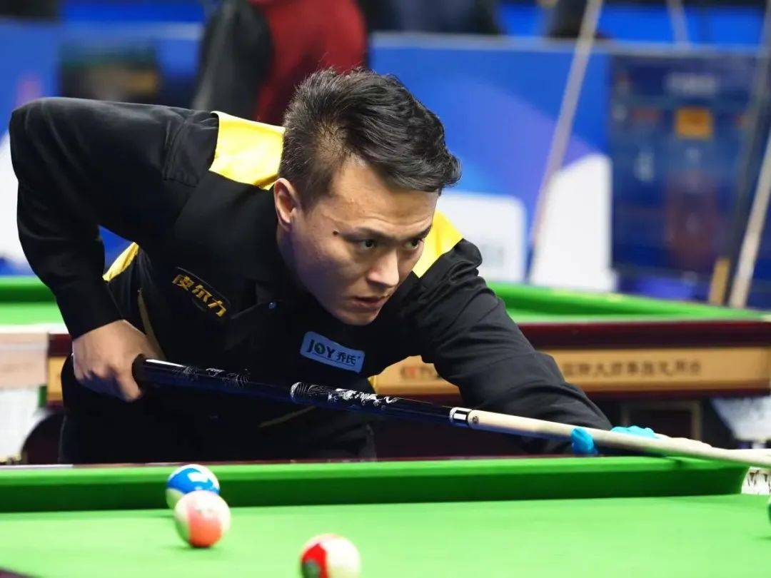 现代足球青 现代足球青