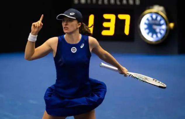 格拉利什身价降至3500万欧，巅峰身价曾达到1亿欧.